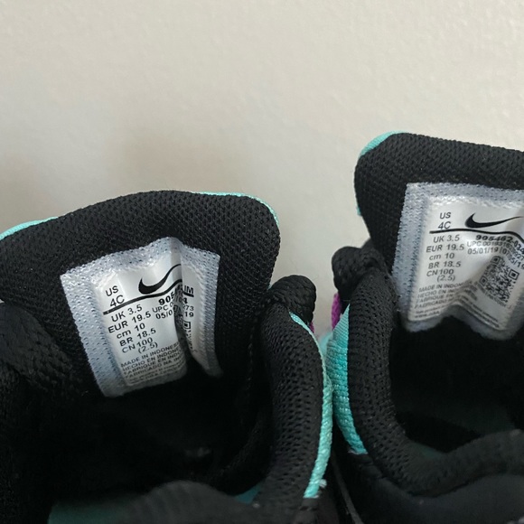 Toddler Nike Air Max - Picture 5 of 8